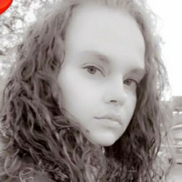 Meet your Posher, Idella - Picture 1 of 1